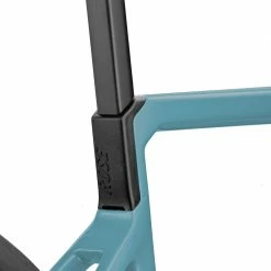 Rose D-Shape Tige De Selle Carbone I Recul 8 Mm I Longueur 400 Mm -Pneus et chambres à air Soldes 5BB2789DB34A988500F4A927D4B503BC