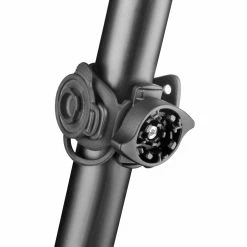 B&M BRIXXI éclairage Arrière à Batterie Avec Technologie De Feu De Stop BREX -Pneus et chambres à air Soldes DB9C1EE5F318ADE535C8A5250AF24553